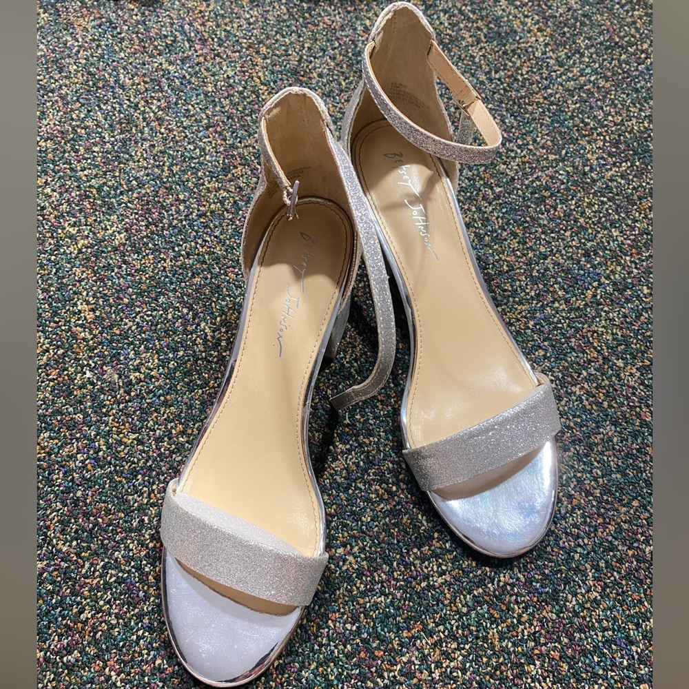 Betsey Johnson silver sparkly 2in high heels